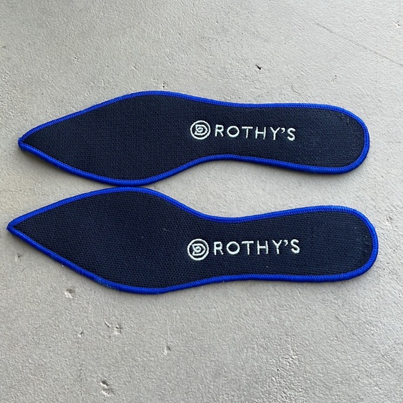 ⭐️ Rothy’s Gray Pointed Toe Flats - Picture 11 of 14